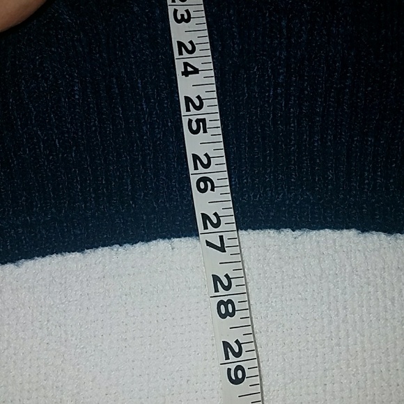 Karen Scott Sweater - Picture 4 of 5